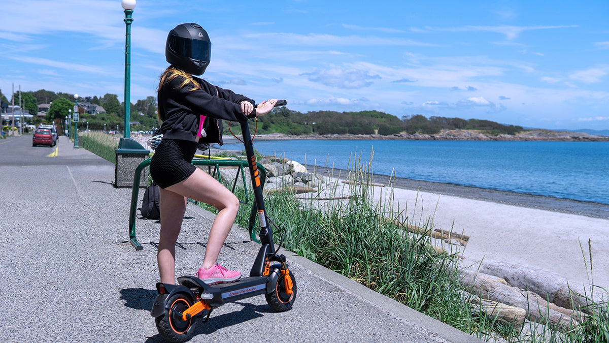Eco-Friendly Travel: How CUNFON Electric Scooters Support Sustainability